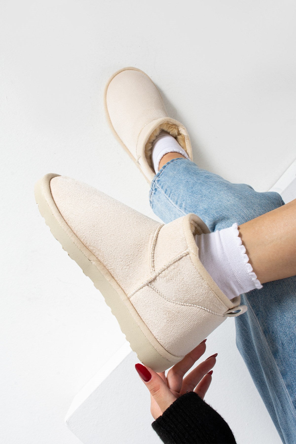 Liana Krem Süet İnce Tabanlı İçi Kürklü Kadın Bot