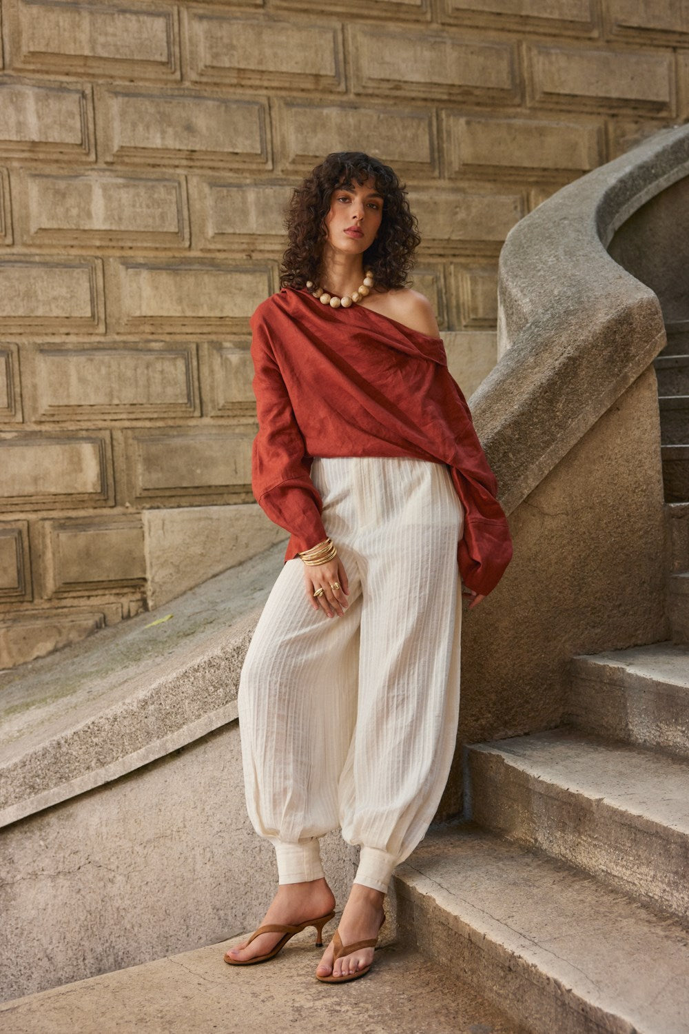 Oria Taba Süet Parmak Arası Topuklu Kadın Terlik