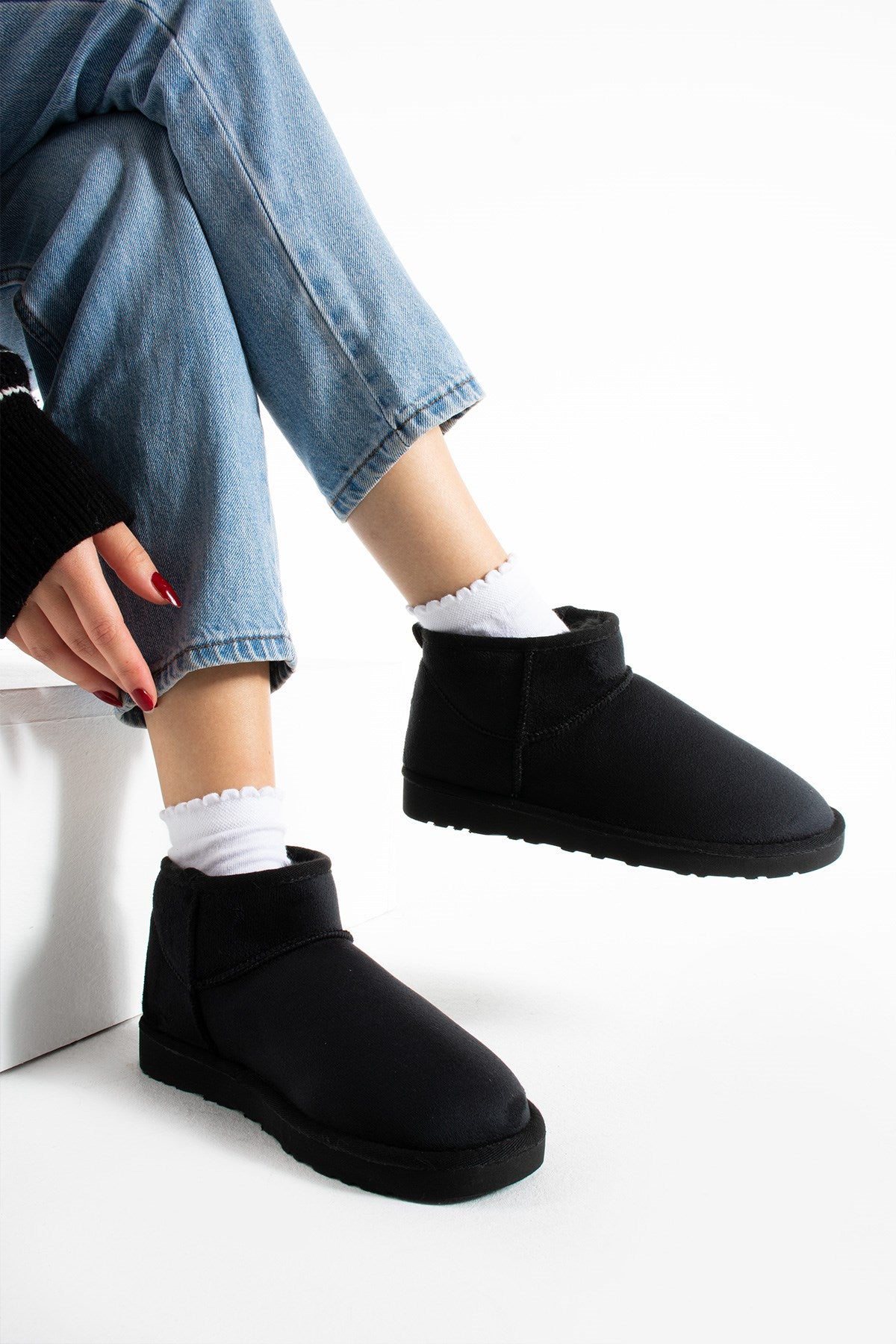 Liana Siyah Süet İnce Tabanlı İçi Kürklü Kadın Bot