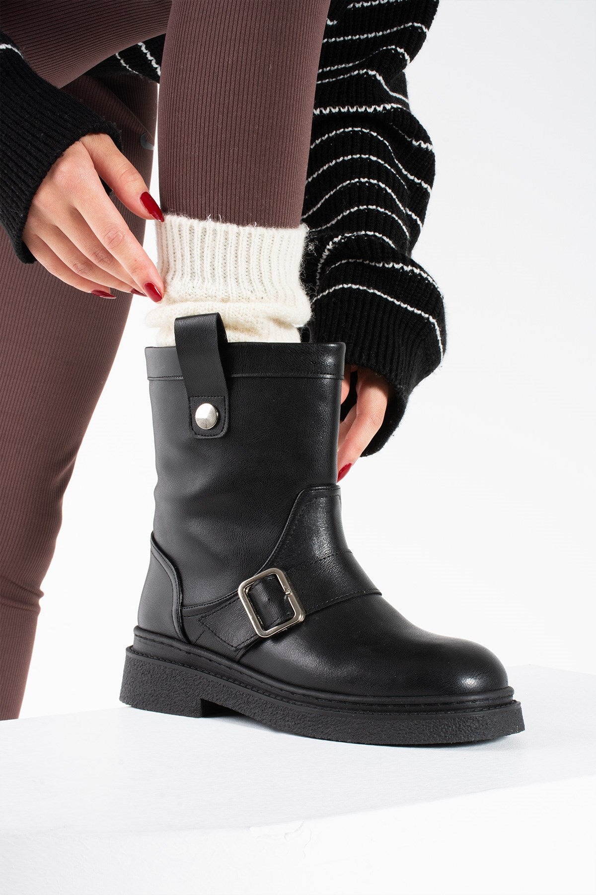 Juten Siyah Cilt İçi Peluş Kadın Bot