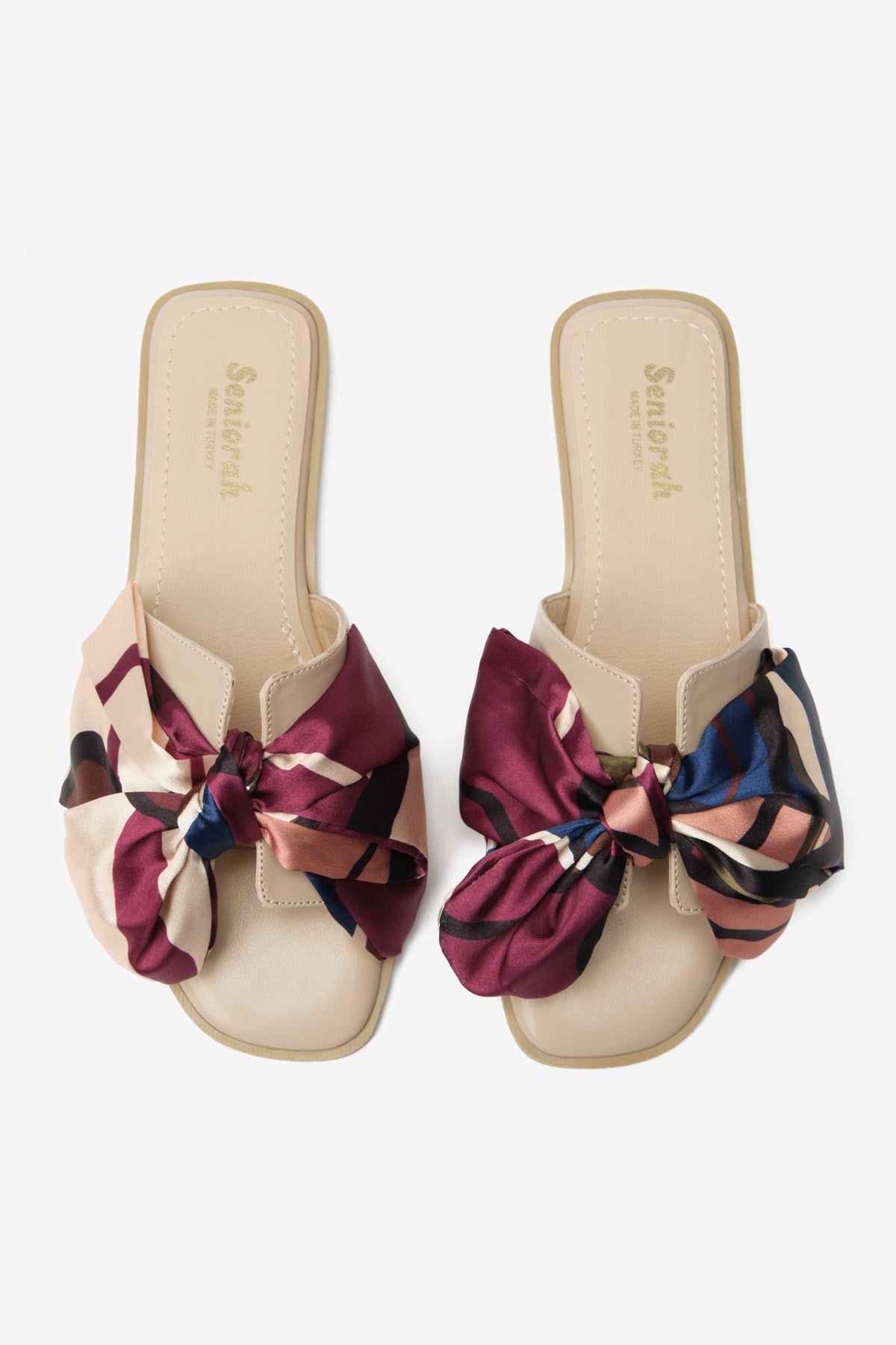 Sakkara Bej Cilt Fiyonk Detaylı Kadın Terlik