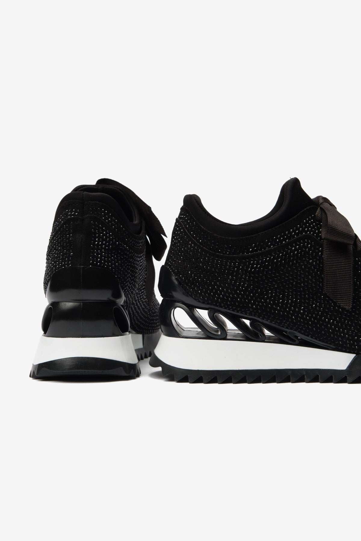 Zenna Yüksek Taban Siyah Süet Kadın Spor Ayakkabı