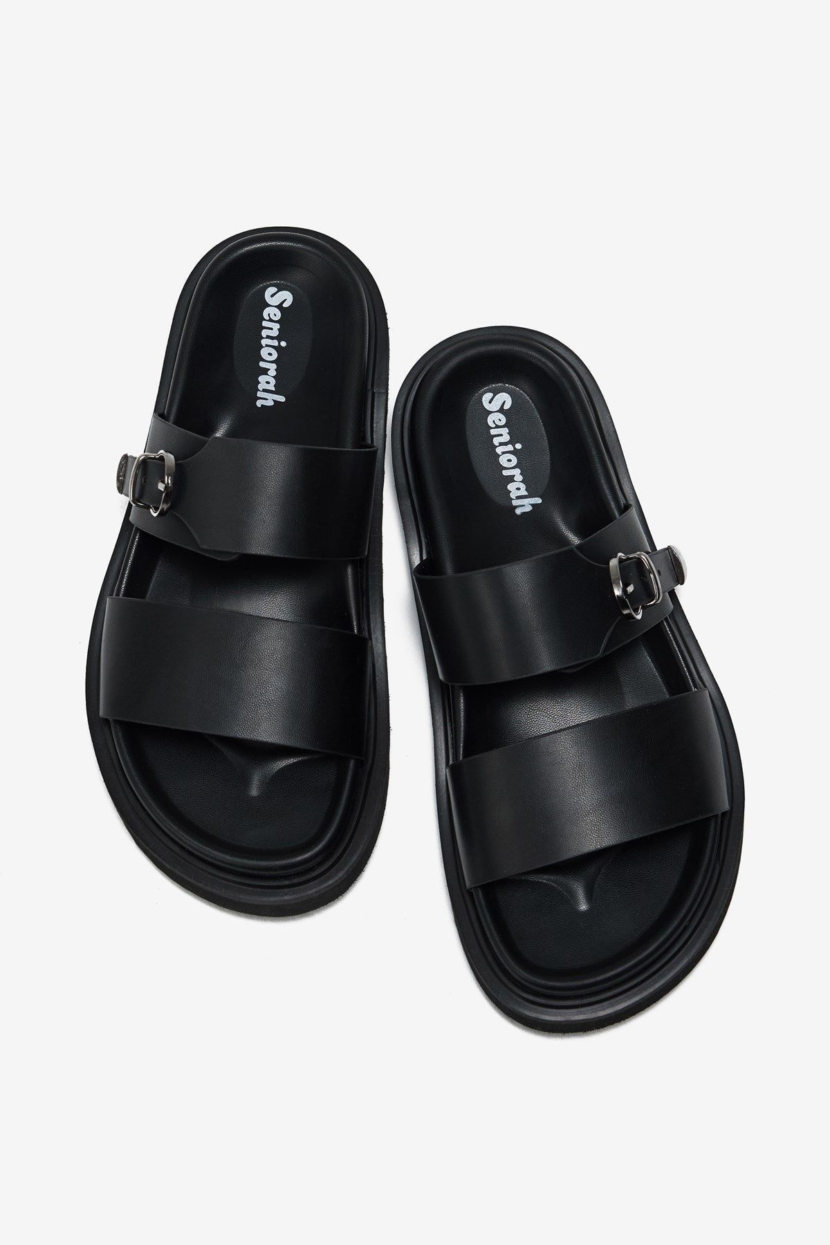 Softra Siyah Cilt Kalın Bantlı Tek Toka Detaylı Kadın Terlik