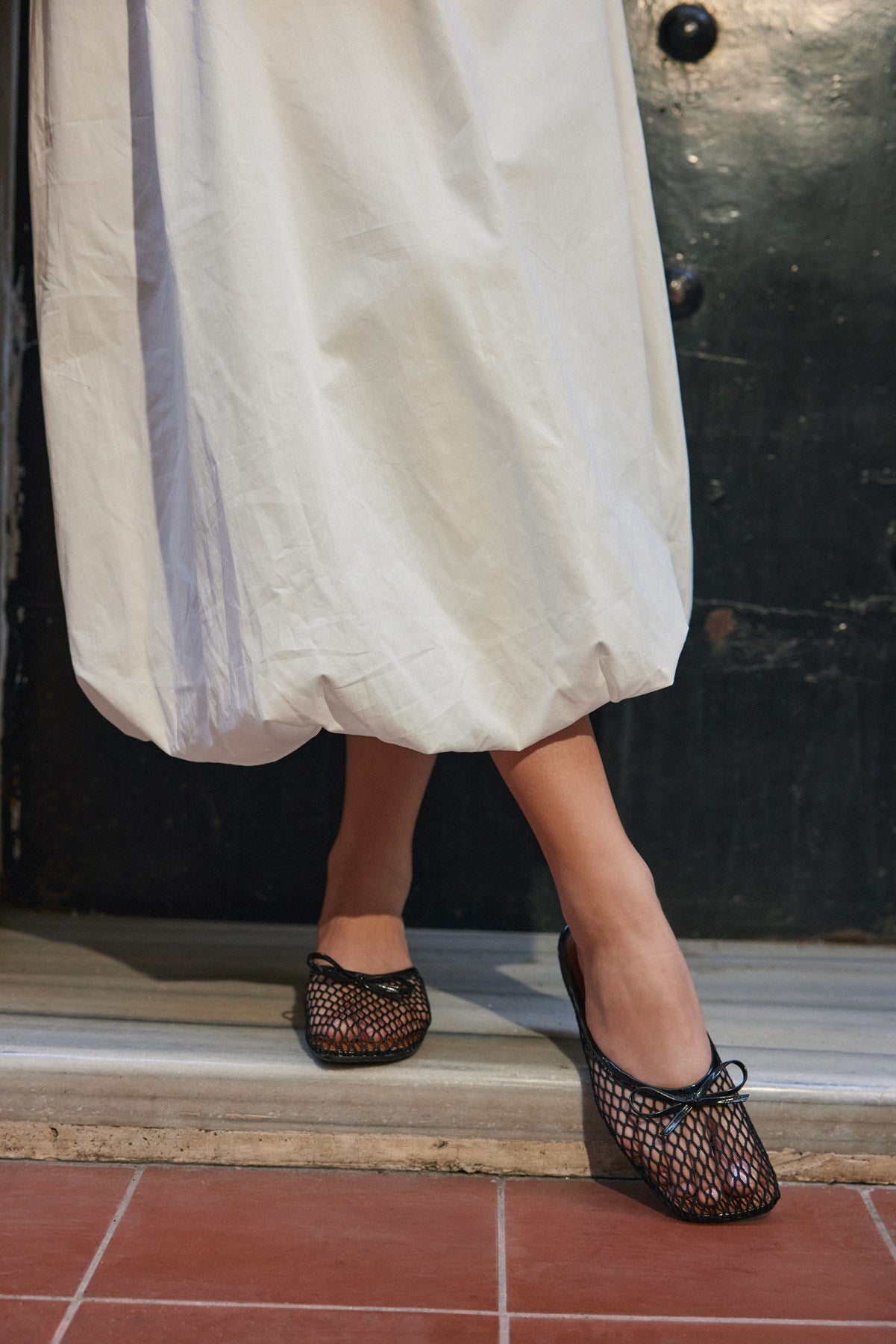 Siyah Fiyonk Detaylı File Kadın Terlik