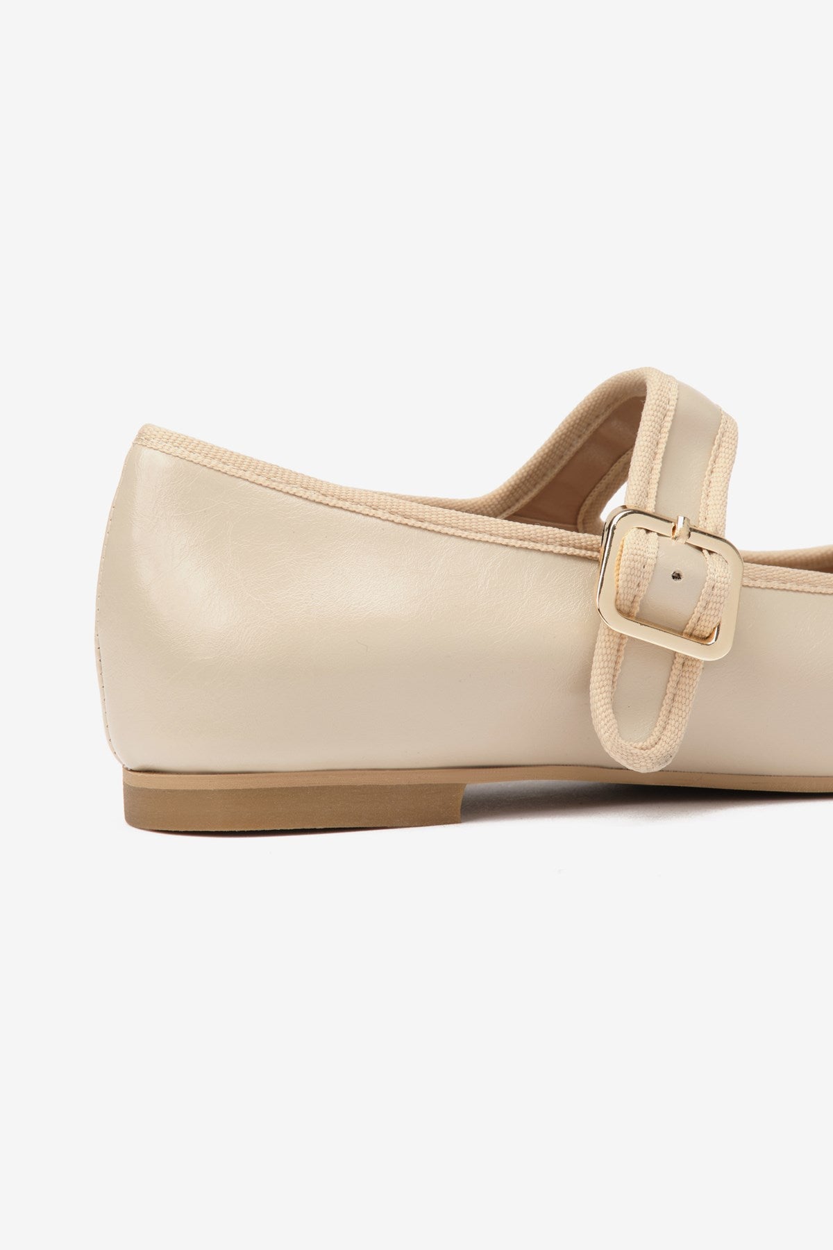 Mist Bej Cilt Toka Detaylı Kalın Bantlı Kadın Babet