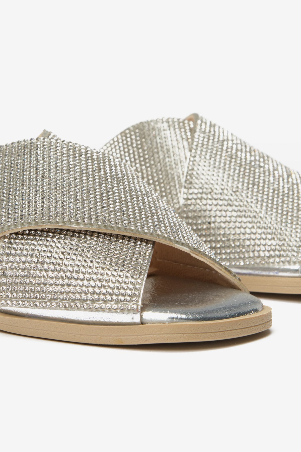 Kleopatra Gümüş Taşlı Metalik Cilt Kadın Terlik