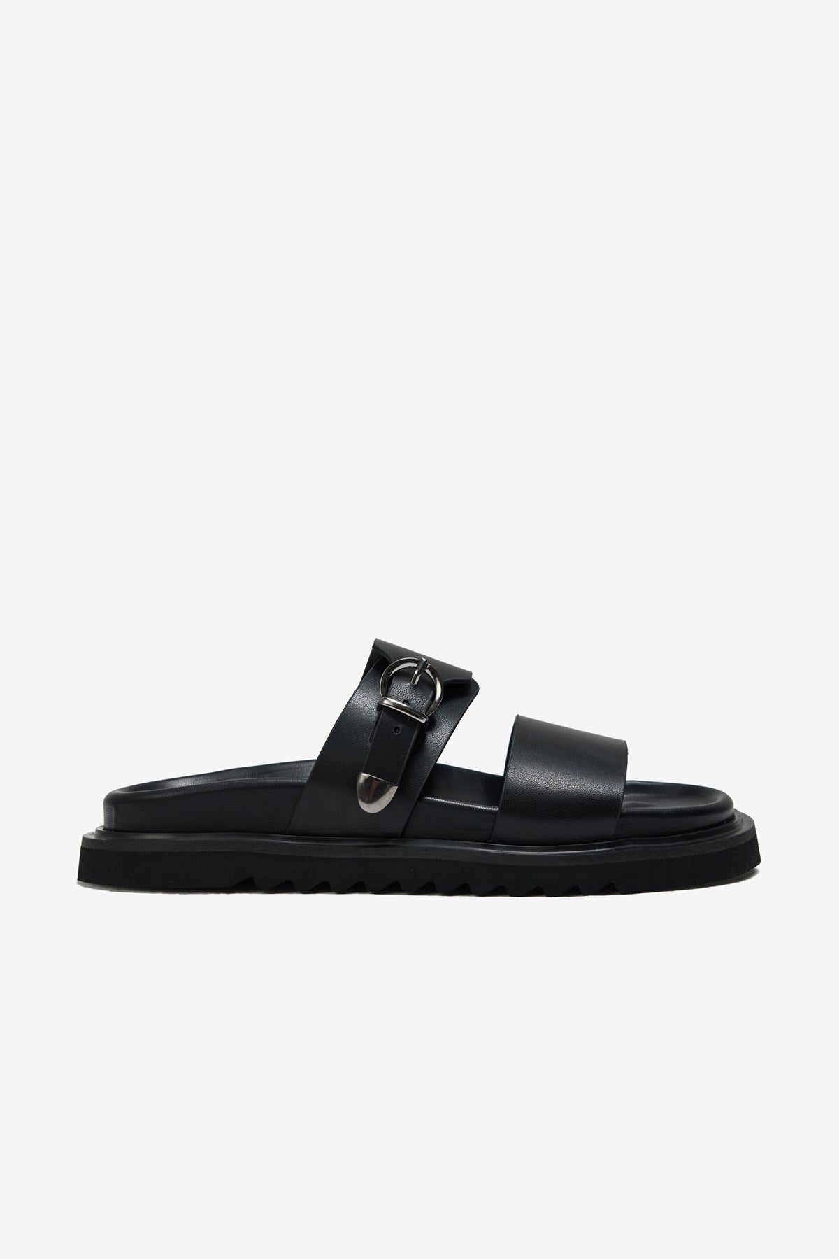 Softra Siyah Cilt Kalın Bantlı Tek Toka Detaylı Kadın Terlik