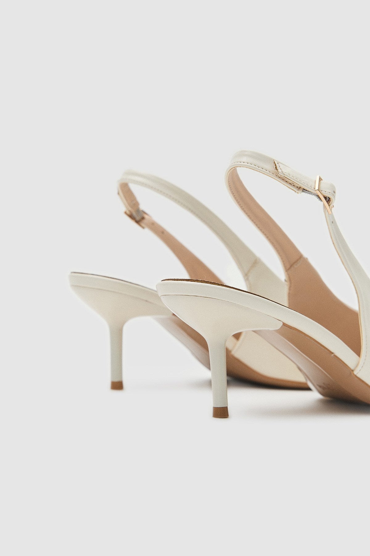 Vexta Krem Cilt Sivri Burun Arkası Açık Kadın Topuklu Ayakkabı