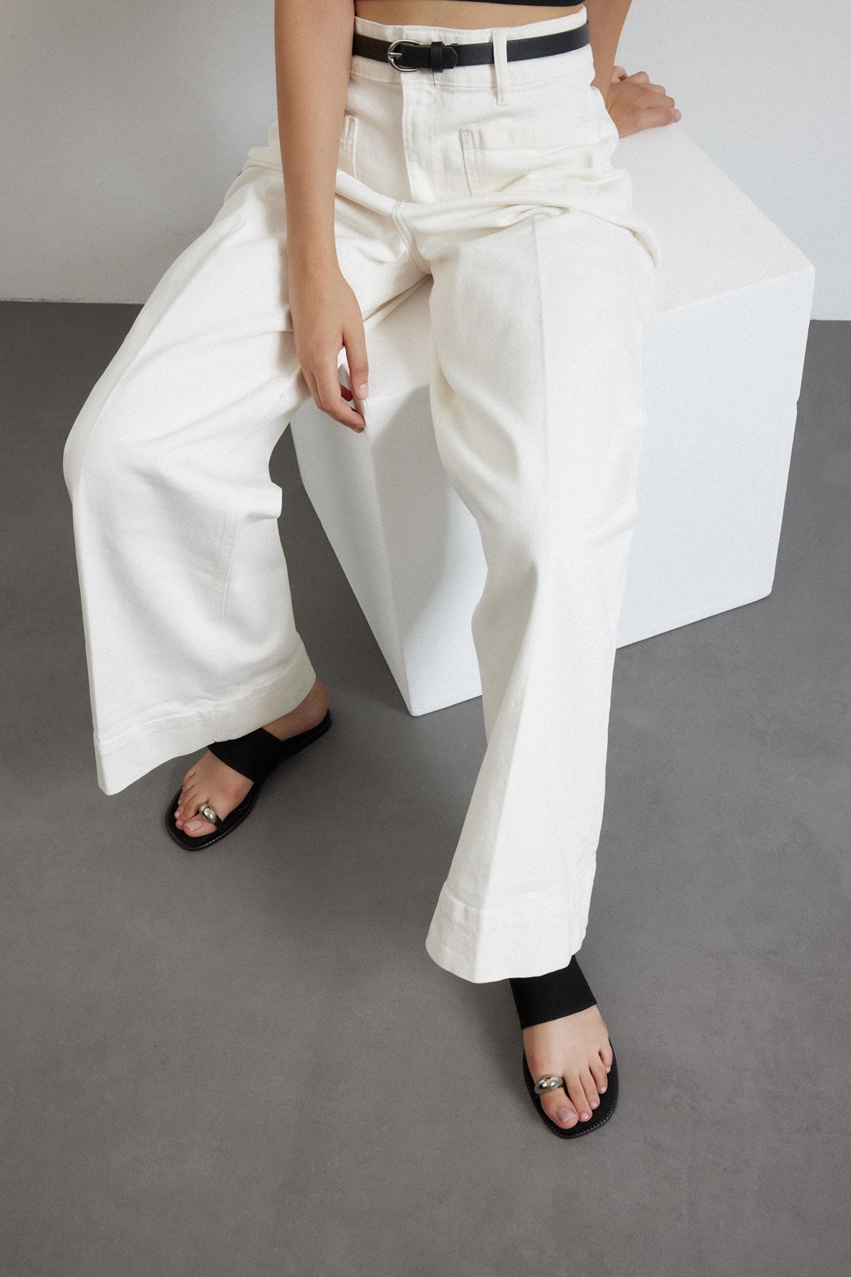 Breeze Siyah Süet Parmak Arası Kadın Terlik