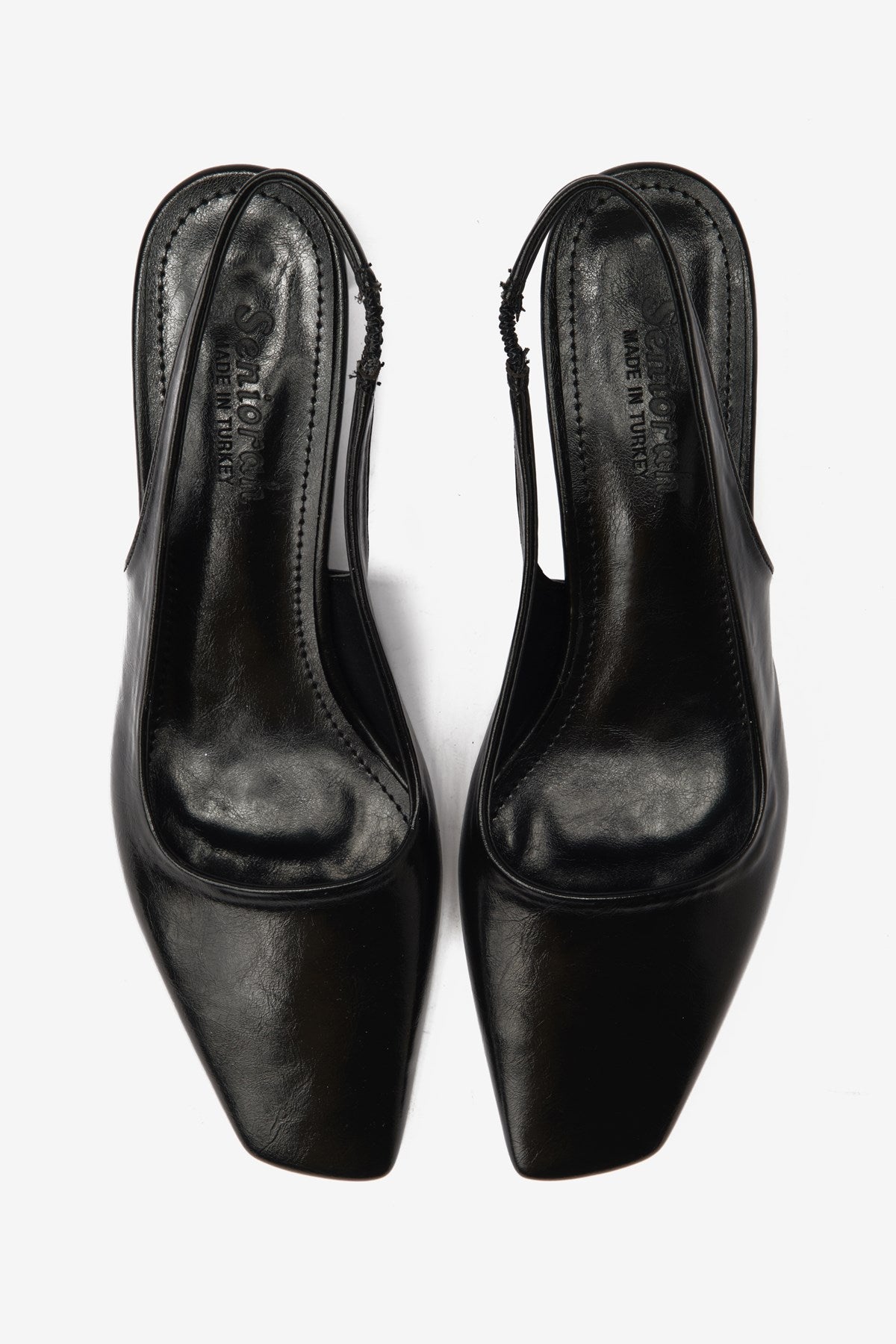 Siyah Cilt Küt Burun Kadın Topuklu Ayakkabı