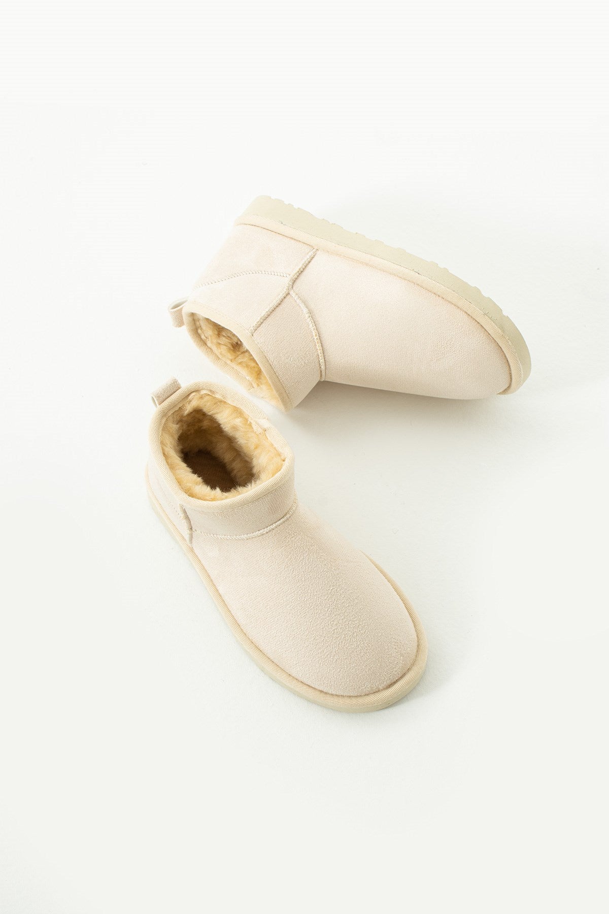 Liana Krem Süet İnce Tabanlı İçi Kürklü Kadın Bot