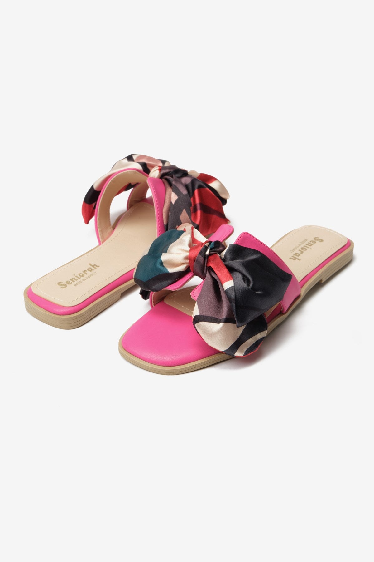 Sakkara Fuşya Cilt Fiyonk Detaylı Kadın Terlik