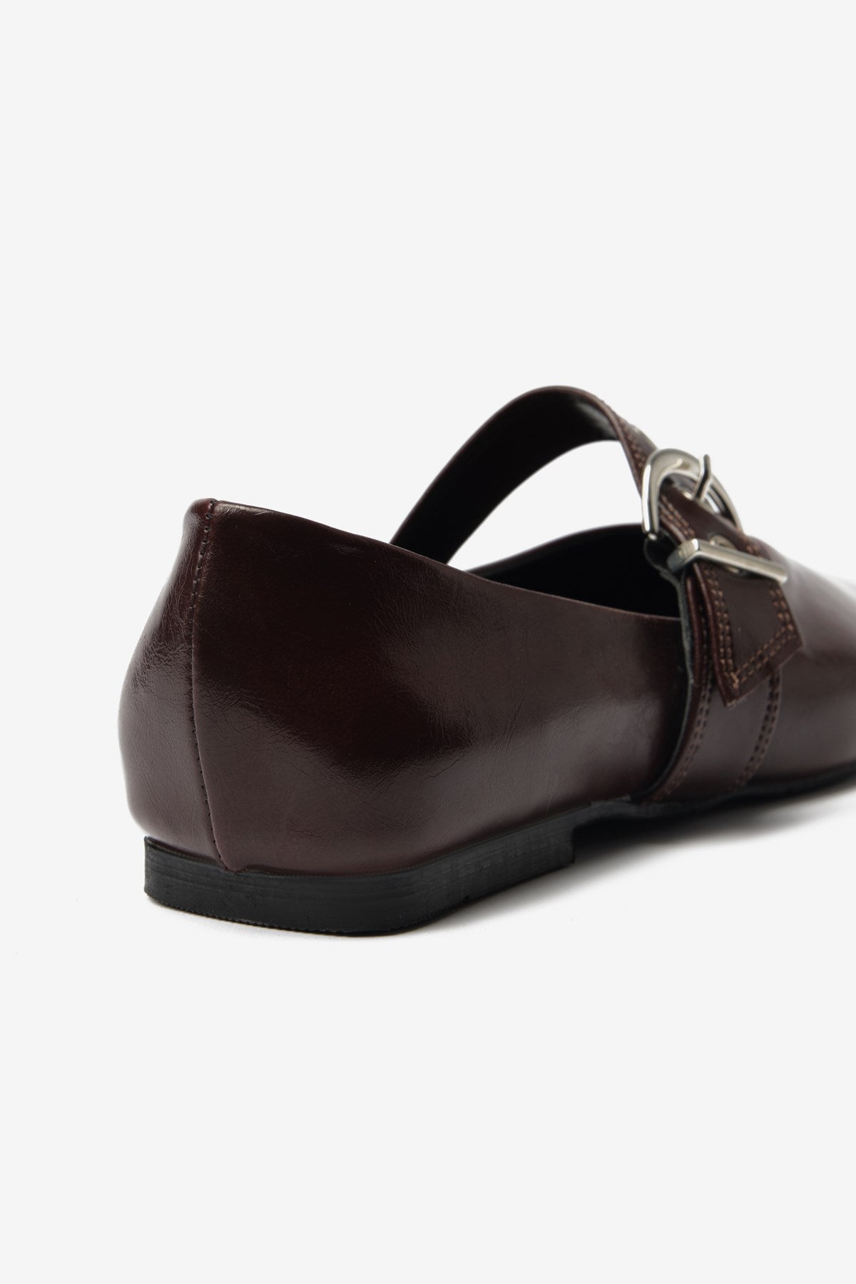 Bordo Rugan Toka Detaylı Sivri Burun Kadın Babet