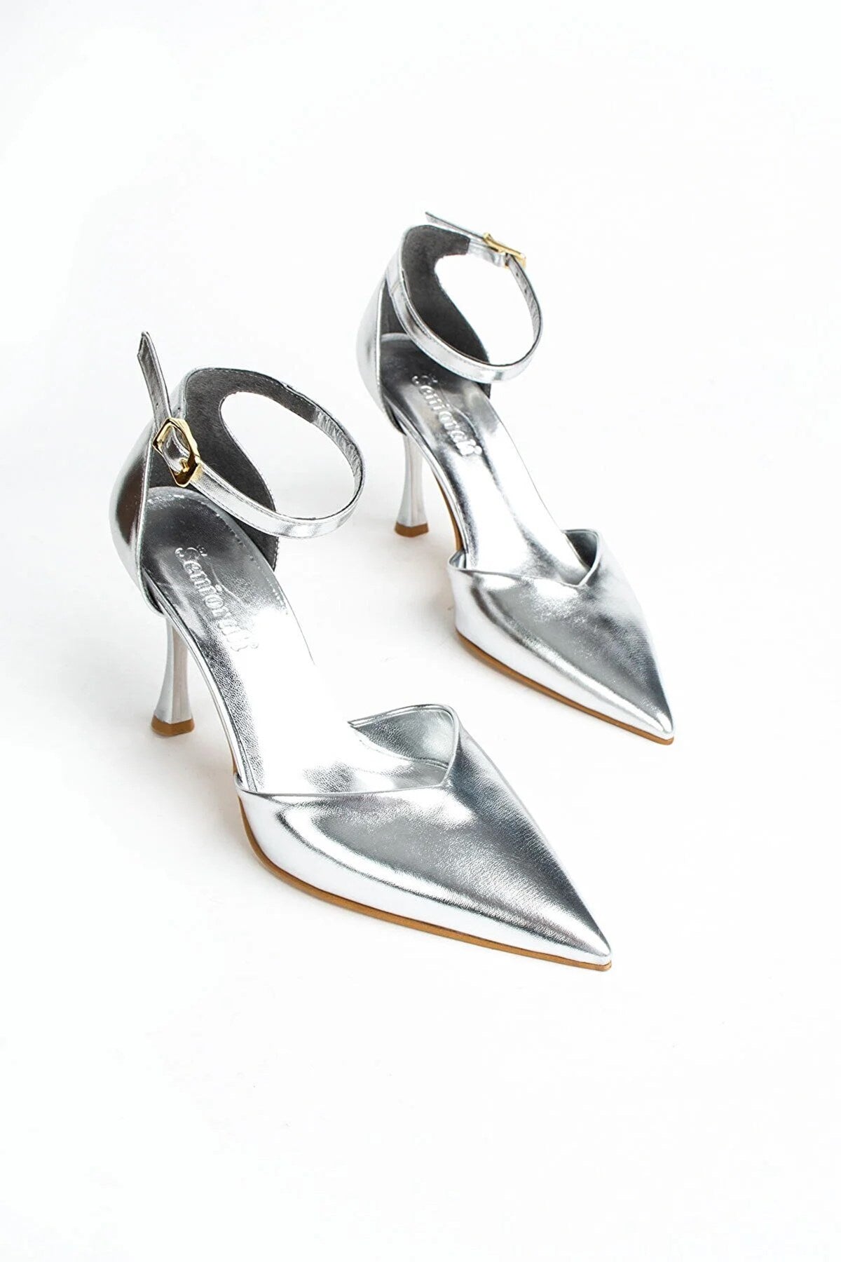 Celandia Kadın Metalik Cilt Gümüş Topuklu Ayakkabı