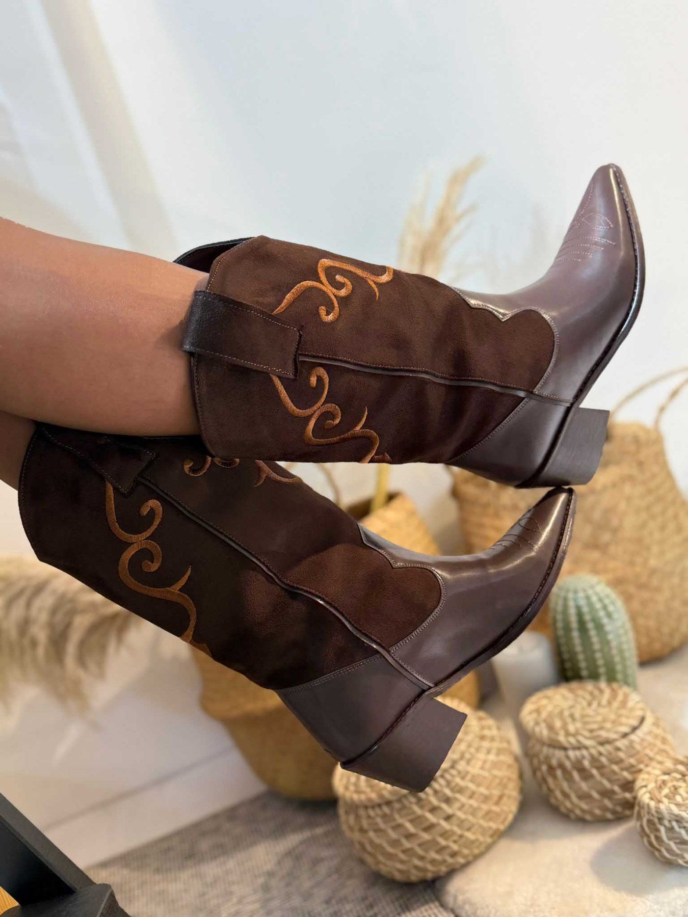 Hercai Kahverengi Cilt Süet Kadın Kovboy Çizme