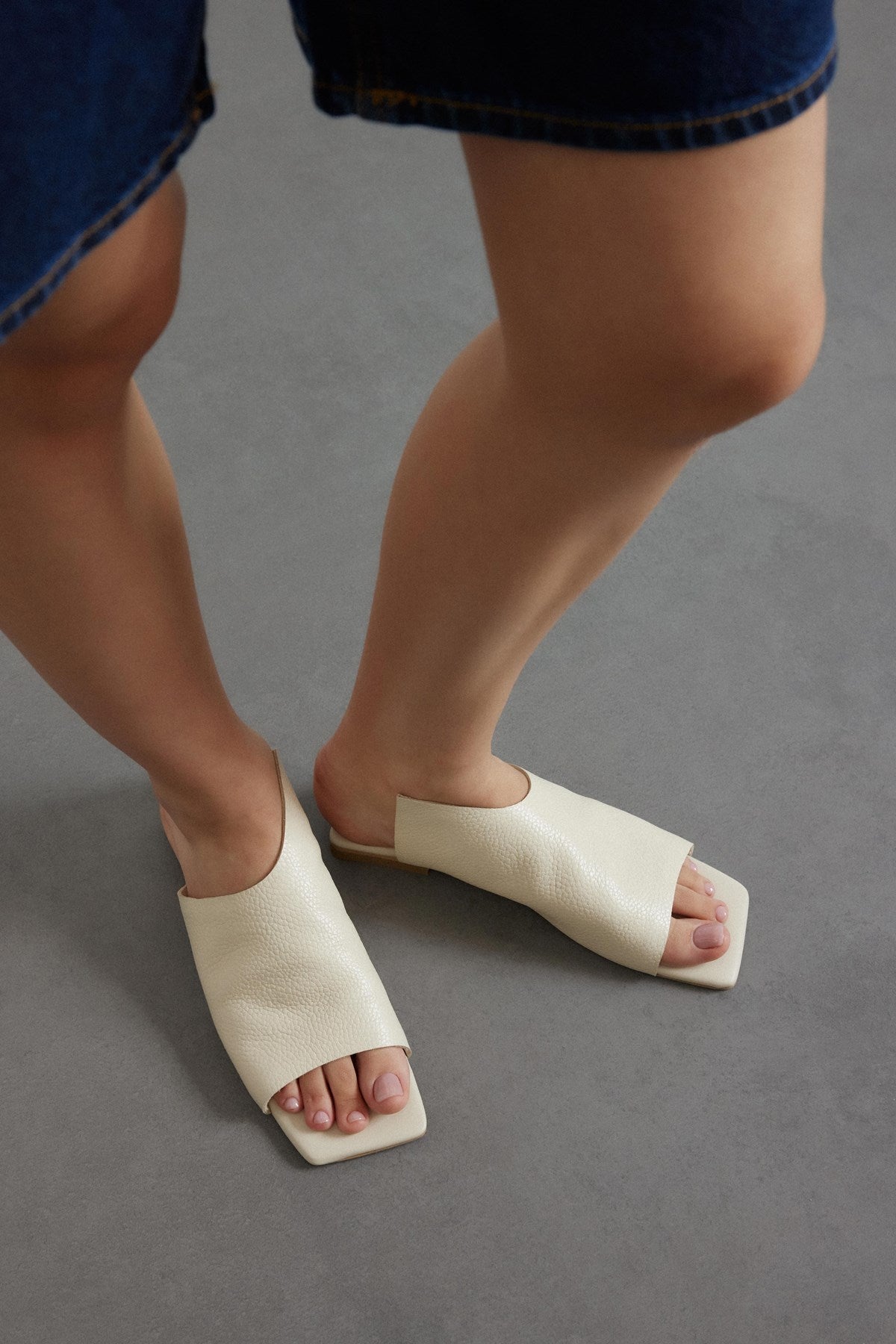 Mellow Bej Gerçek Deri Kadın Terlik