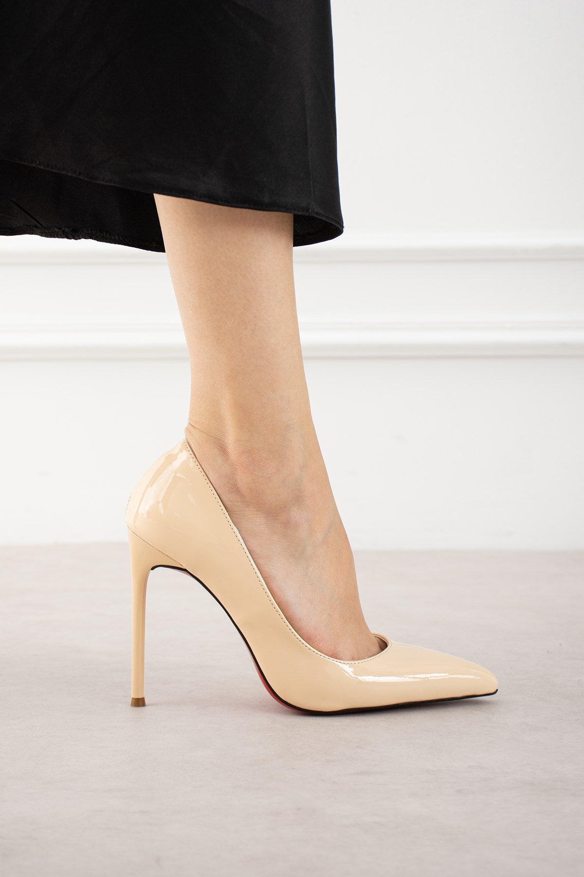 Minimalist Bej Rugan Yüksek İnce Topuklu Kadın Stiletto