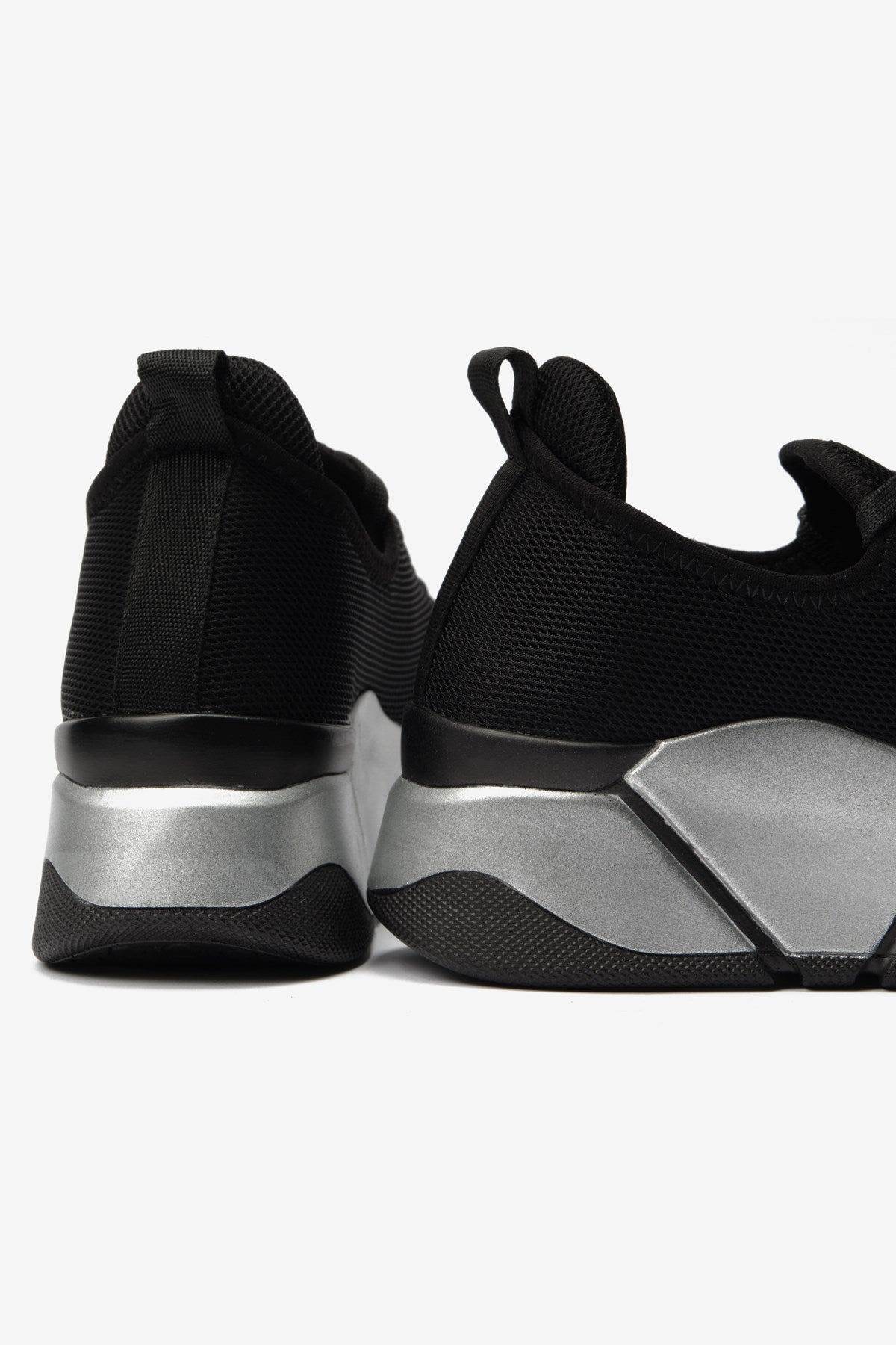 İrene Yüksek Taban Siyah-Gri Streç File Kadın Spor Ayakkabı