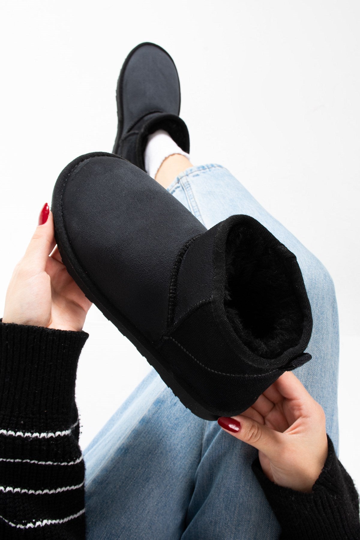 Liana Siyah Süet İnce Tabanlı İçi Kürklü Kadın Bot