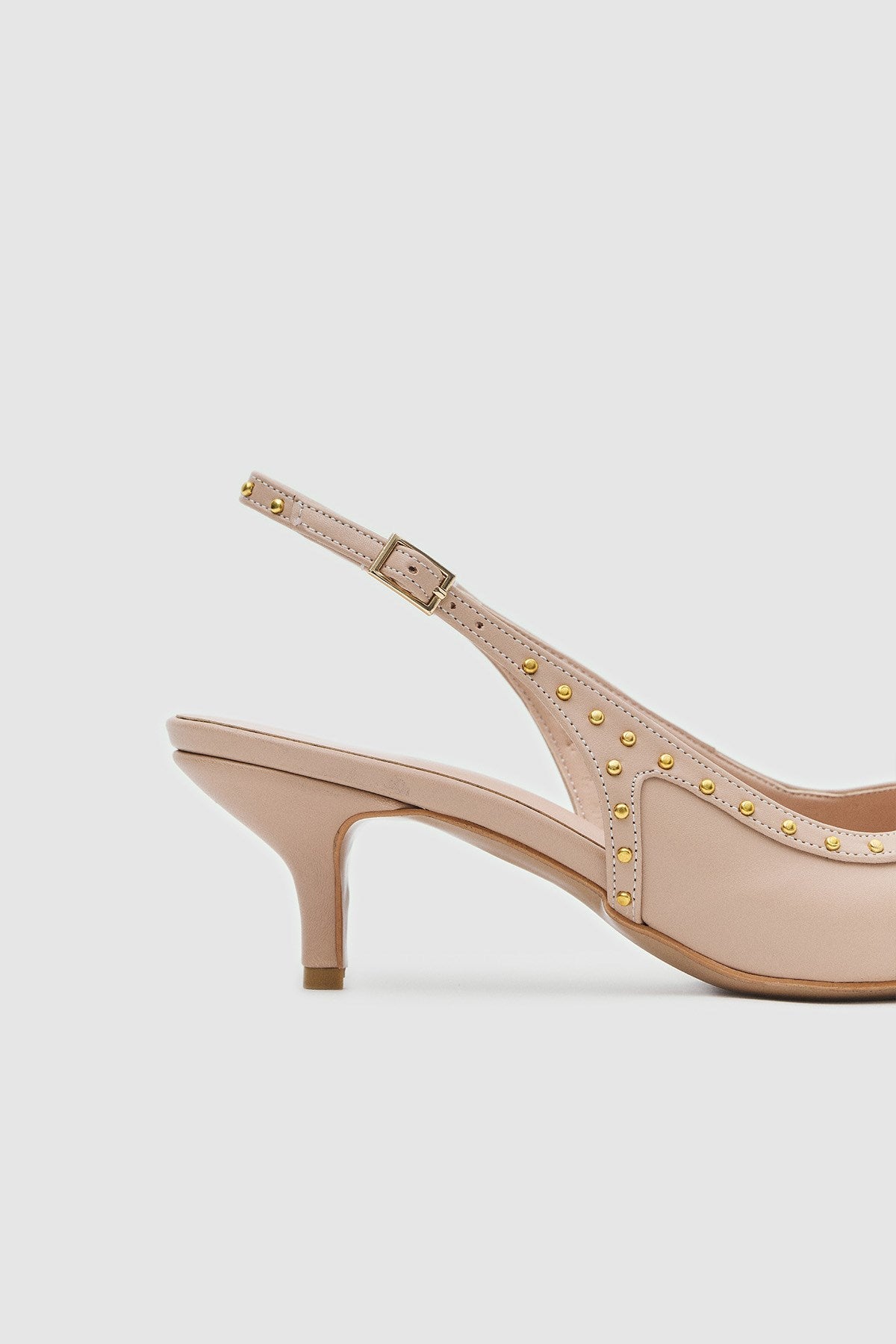 Ankle Bej Cilt Zımbalı Sivri Burun Kadın Topuklu Ayakkabı