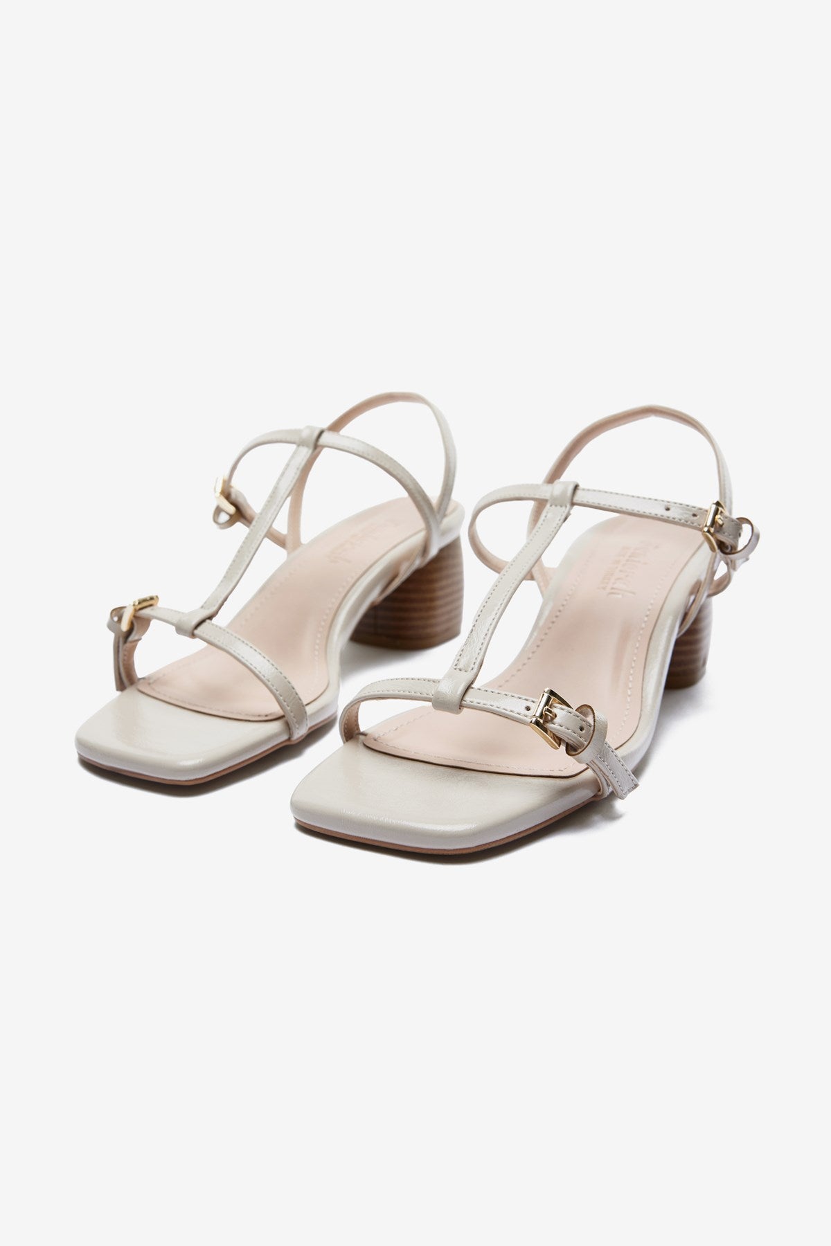 Krem Rugan İnce Bantlı Kadın Kalın Topuklu Ayakkabı