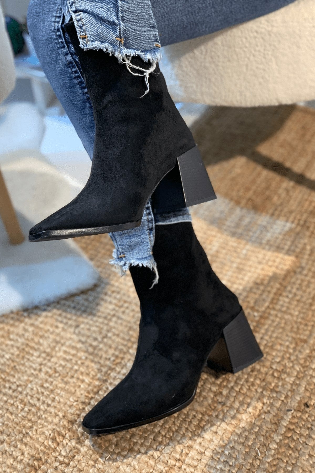 Daisy Siyah Süet Kadın Topuklu Bot