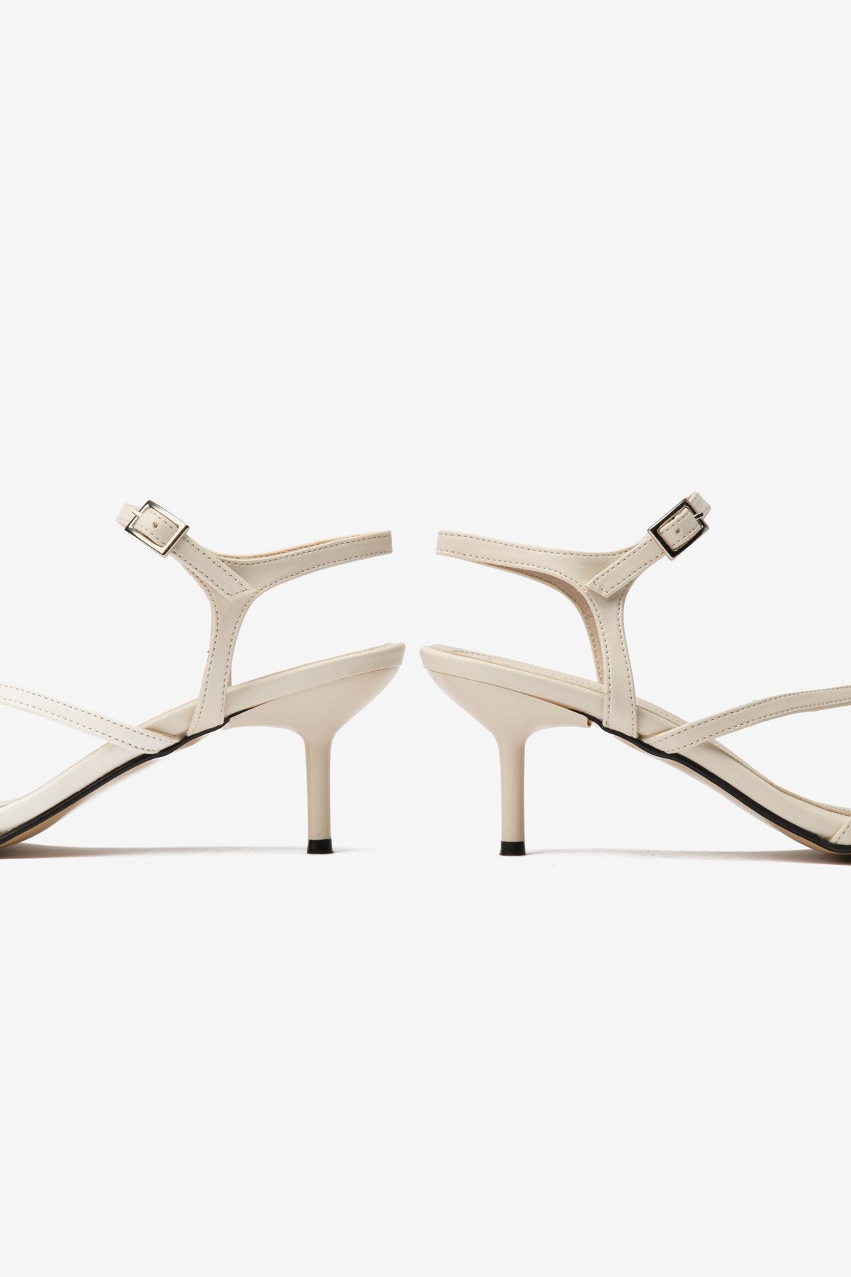 Nerissa  Krem Cilt İnce Bantlı Kadın Topuklu Ayakkabı