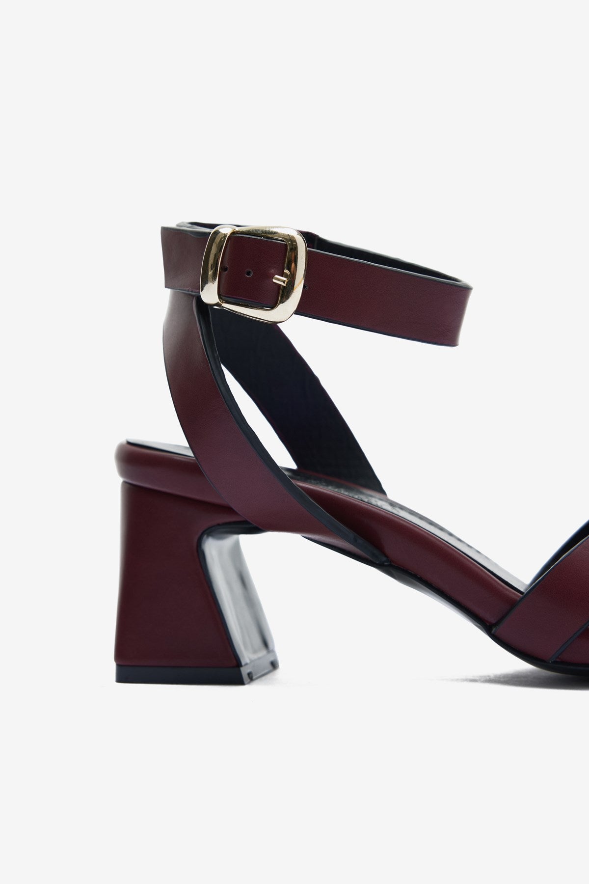 Miraluna Bordo Cilt Bilek Toka Detaylı Kadın Kalın Topuklu Ayakkabı