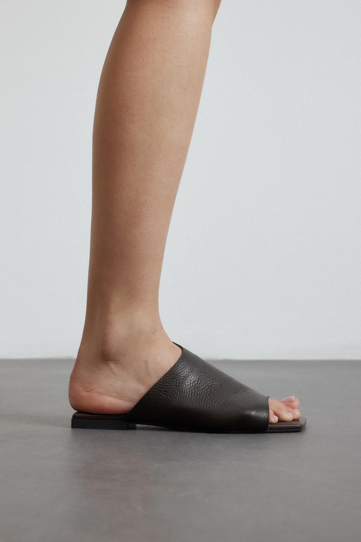 Mellow Kahverengi Gerçek Deri Kadın Terlik