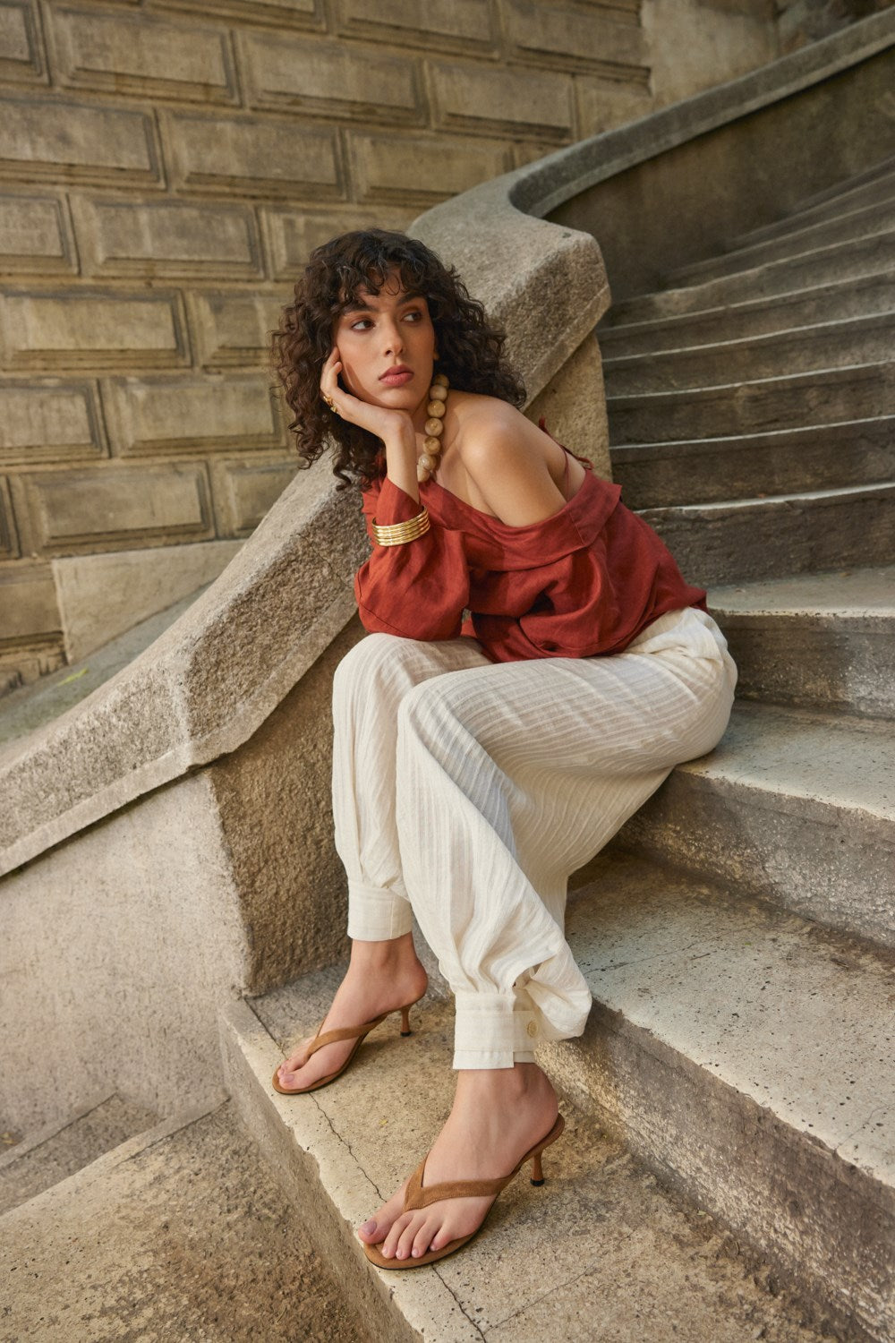 Oria Taba Süet Parmak Arası Topuklu Kadın Terlik